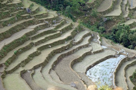 Between the high mountains of Bhandar, we are rebuilding projects in Nepal - for children's rights and education.